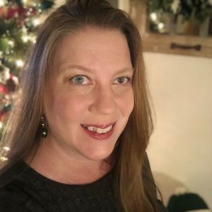 Meet your Posher, Joni